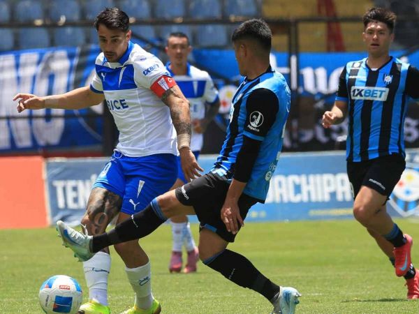 Fernando Zampedri jugando ante Huachipato
