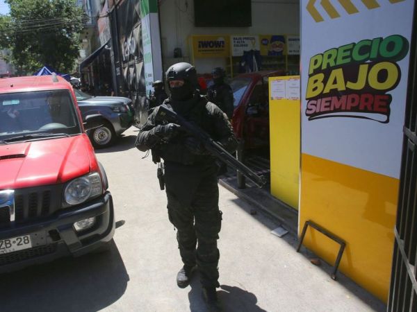 Allanamientos en Barrio Meiggs por mafia China