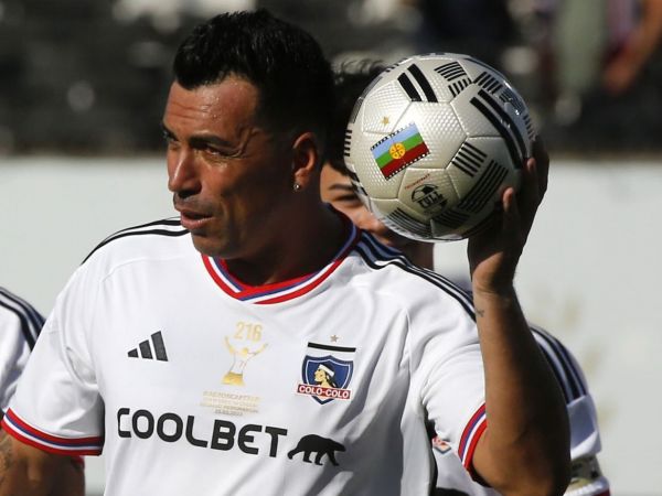 Esteban Paredes sufrió un alza de presión