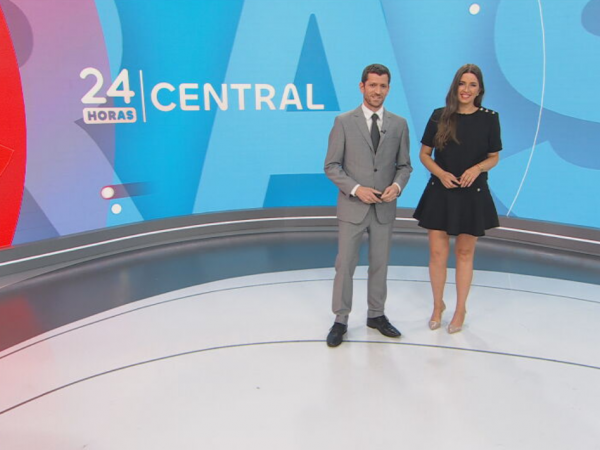 Josefa Bustos y Nicolás Vial en 24 Horas Central Sábado