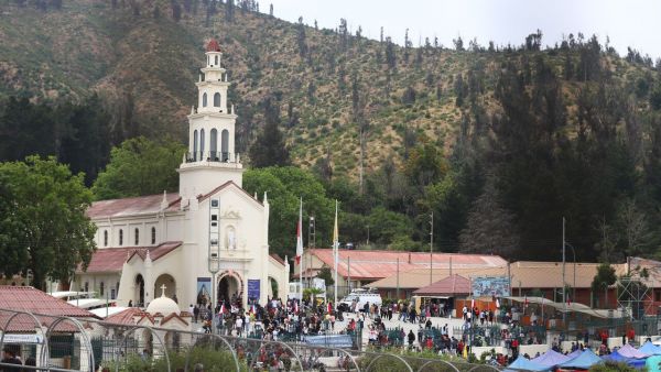 Mujer fallece en Santuario de Lo Vásquez