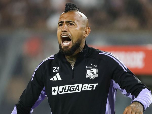 Arturo Vidal disparó contra Fernando Ortiz y ByN tras fracaso de Colo Colo