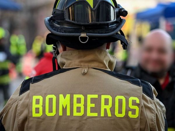 Bomberos foto referencial