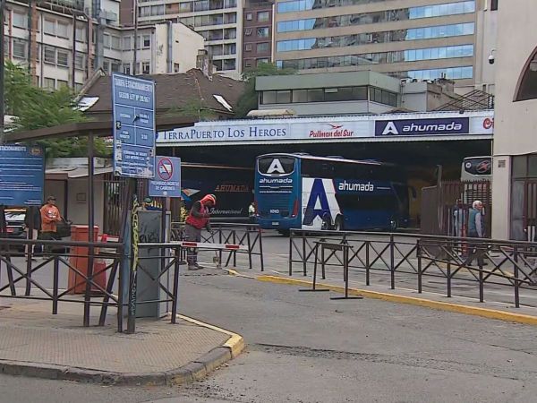 Asaltan a supervisora de terminal de buses Los Héroes
