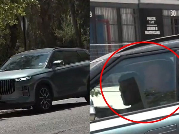 Llegada de Matías Palavecino a complejo de la Universidad Católica