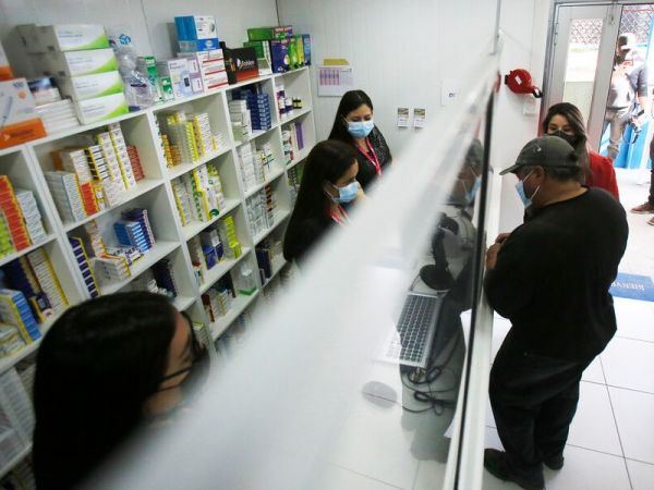 Venta de medicamentos en farmacia