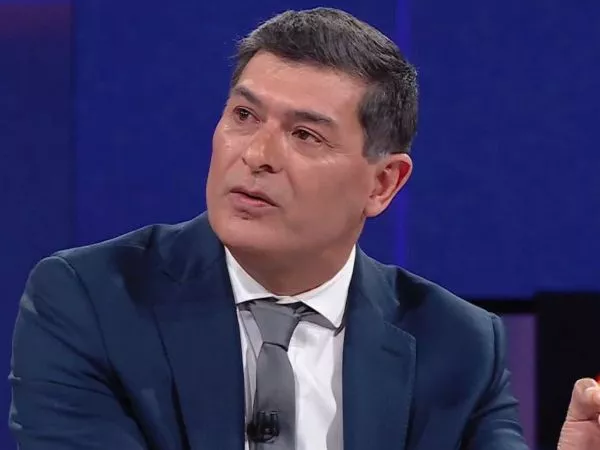 Parisi gobierno Kast