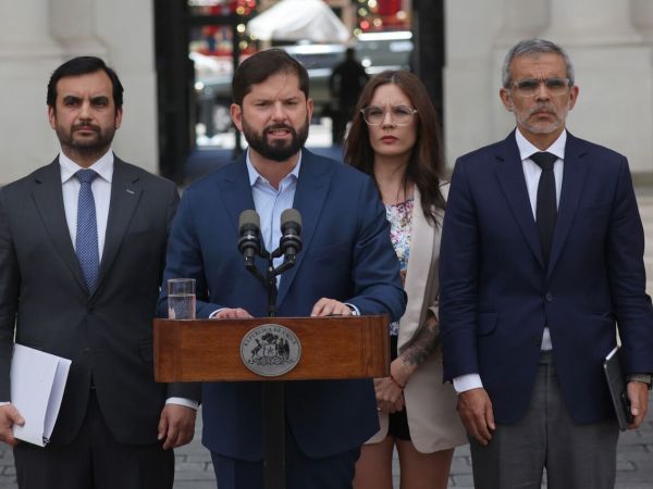 Boric anuncia reforma en Gendarmería