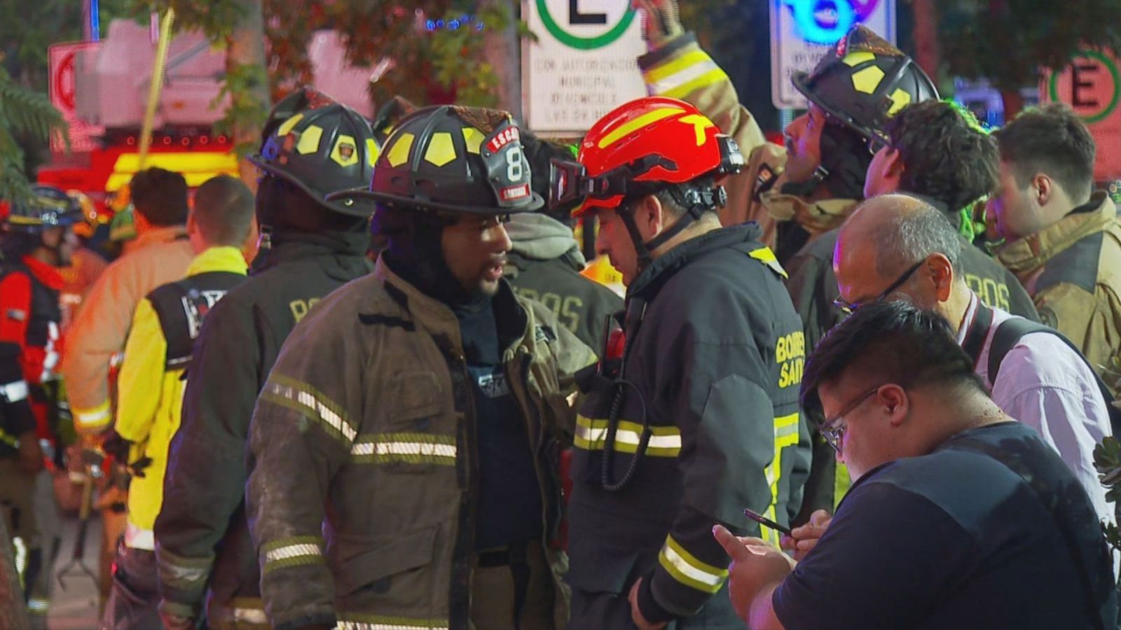 La identidad del bombero fallecido en incendio en Santiago