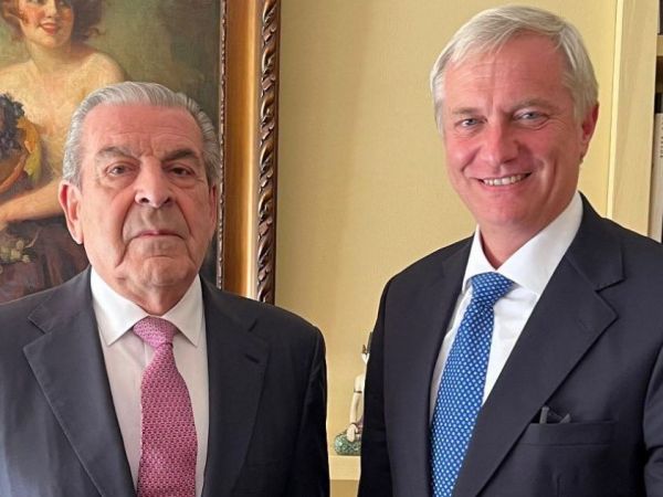 Kast sostendrá nueva reunión con Frei: 