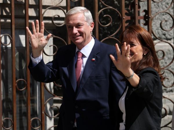 Encuesta Cadem sobre Kast