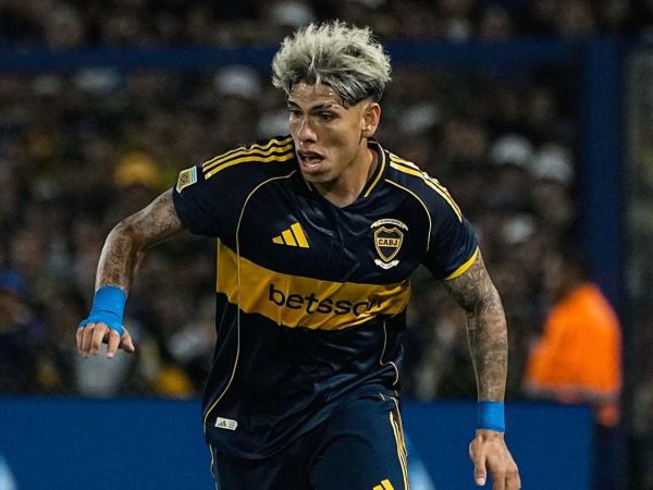 Carlos Palacios jugando por Boca Juniors
