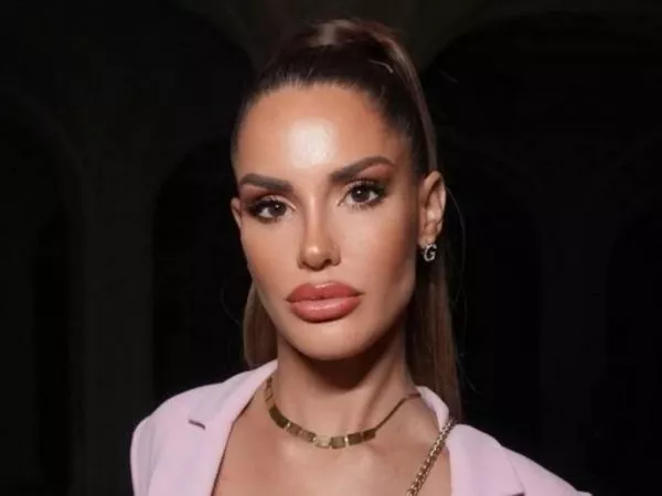 Gala Caldirola