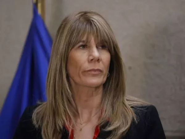 Senadora Rincón cuestiona ausencia del PC en proclamación de Kast