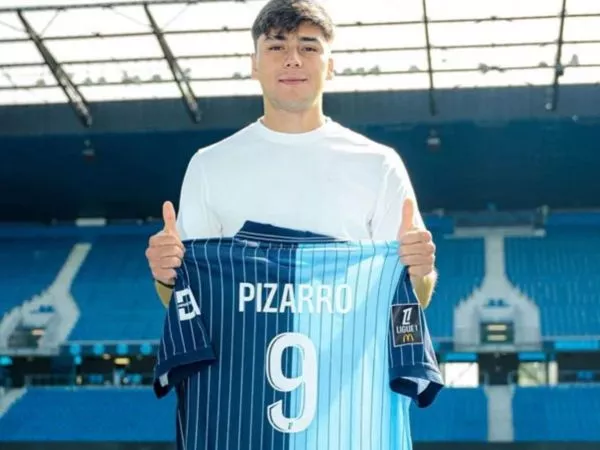 Damián Pizarro siendo presentado por el Le Havre