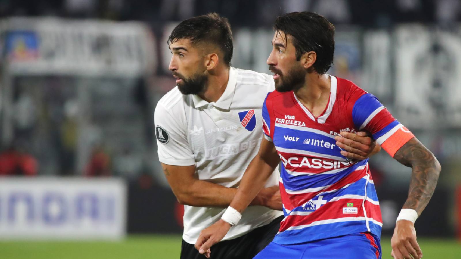 Emiliano Amor y Juan Martín Lucero jugando por la Copa Libertadores