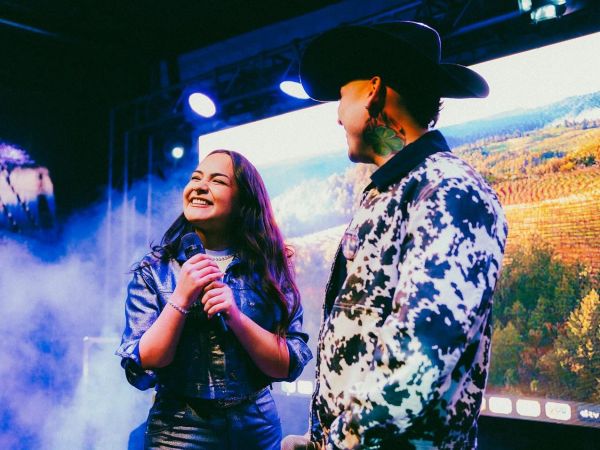 Show de Alanys Lagos y Toly Fu