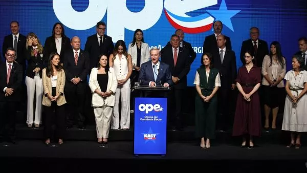 Las series, libros y películas favortitas del Gabinete de Kast