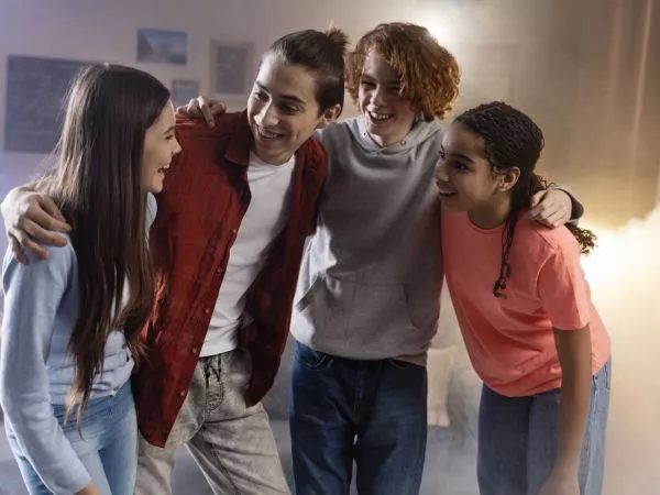 Estudio confirma que la adolescencia se extiende hasta los 30 años