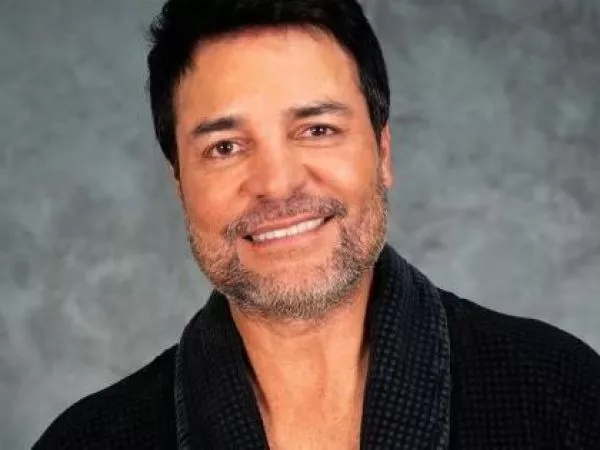 Gira de Chayanne en Chile realizará donación a zonas afectadas por incendios