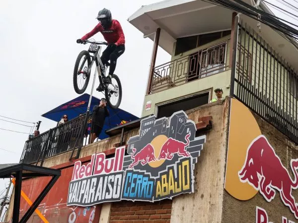 Red Bull Valparaíso Cerro Abajo 2026 será transmitido en vivo por TVN y sus plataformas digitales