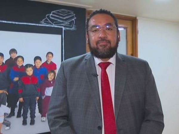 Ministro Cataldo fin al CAE