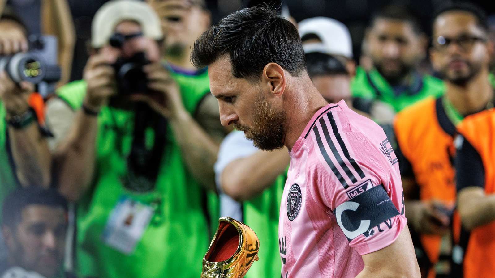 Lionel Messi cabizbajo