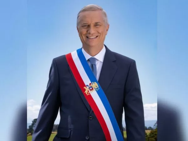 Retrato oficial José Antonio Kast