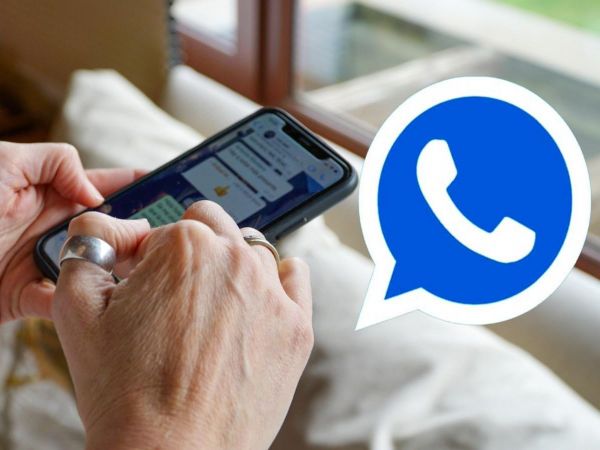 Ilustración de una persona utilizando WhatsApp y el caracteristico logo de la app pero en azul