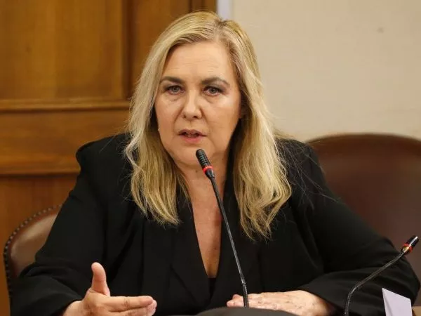 Pamela Jiles.