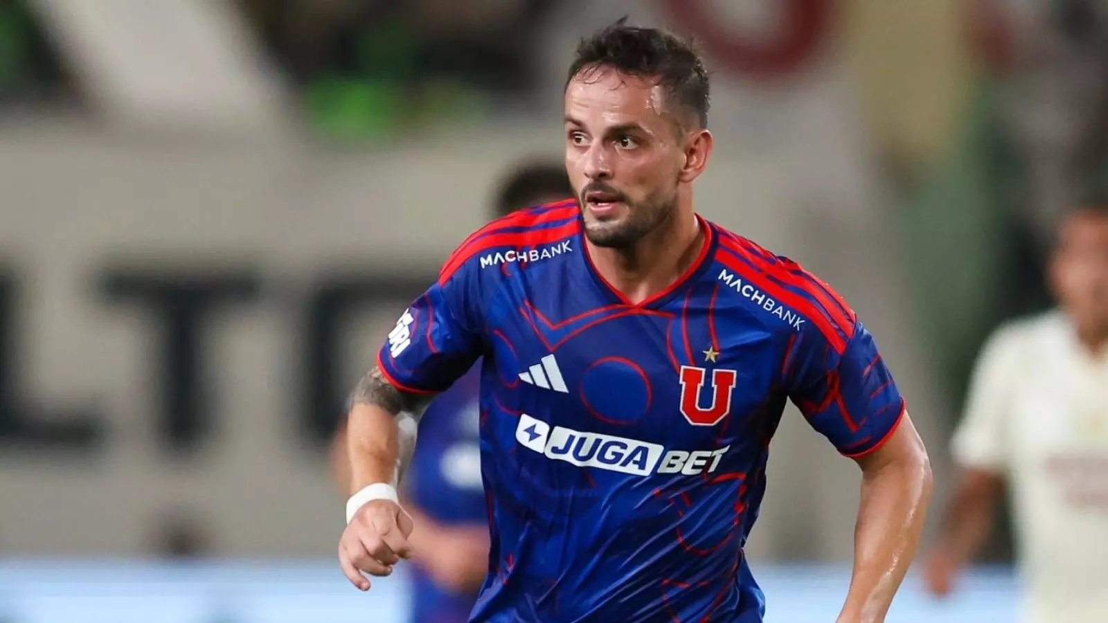 Octavio Rivero jugando por la Universidad de Chile