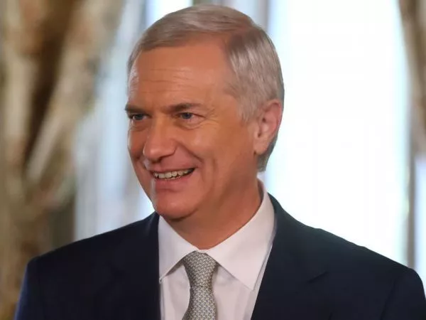 Kast por propuesta de eliminar feriados irrenunciables.