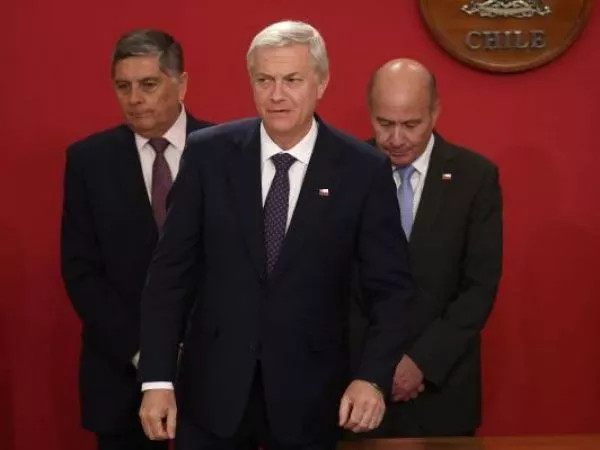 José Antonio Kast y ministros Claudio Alvarado y Jorge Quiroz