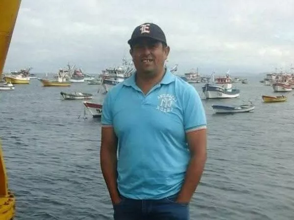 Padre es asesinado en su antejardín en Tomé