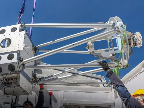 Paranal Solar ESPRESSO Telescope logra su primera luz.