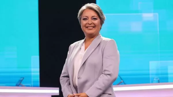 Jeannette Jara se integra como profesora a la Usach