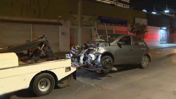 Robaron dos autos y los chocaron la misma noche tras persecución en Puente Alto