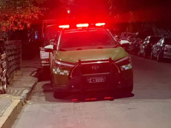 Mujer murió apuñalada en plena vía pública de Santiago Centro