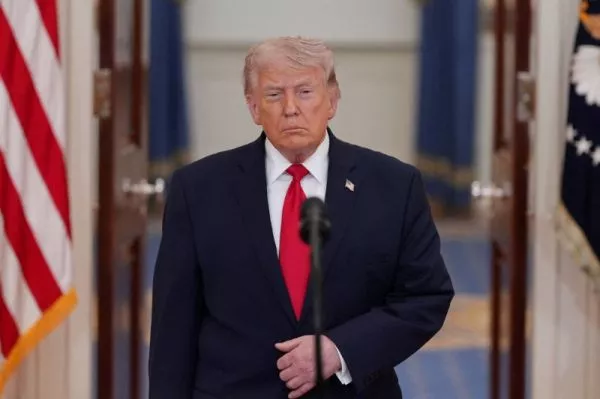 trump estrecho ormuz