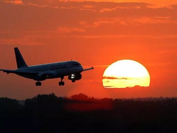 La aerolínea que canceló 20.000 vuelos por la falta de combustible