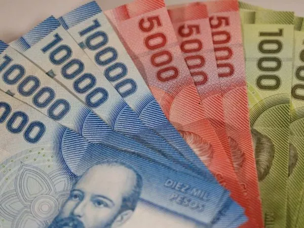 Billetes de distinta denominación