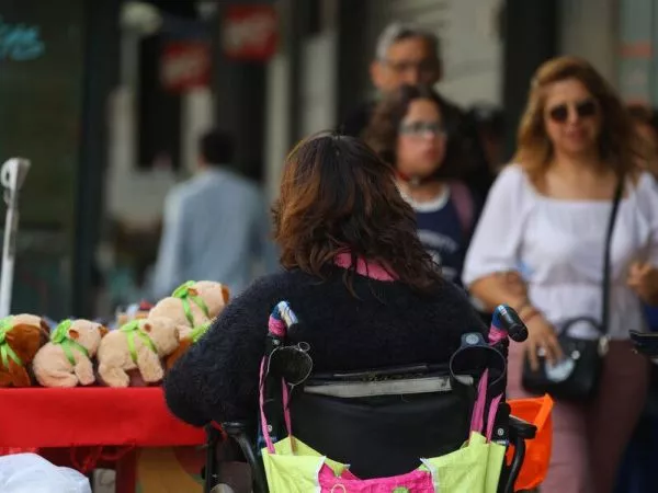 Desempleo femenino en Chile sufre gran alza y llega al 10%