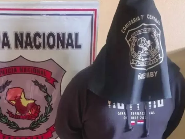 Cristian Bogado siendo detenido en Paraguay