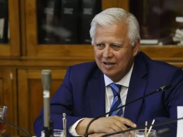 Senador Saavedra y propuesta de recortes hecha por Hacienda