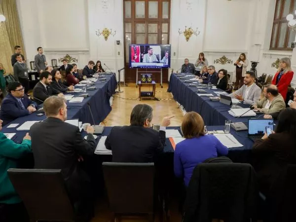 megarreforma gobierno kast