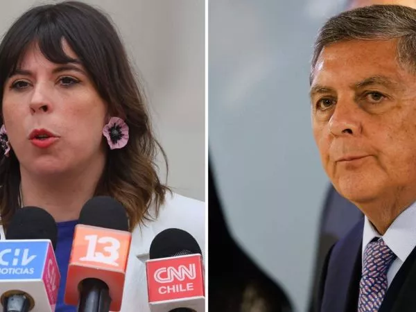 Constanza Martínez en un punto de prensa y Claudio Alvarado