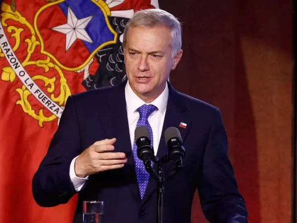 Presidente José Antonio Kast en un punto de prensa
