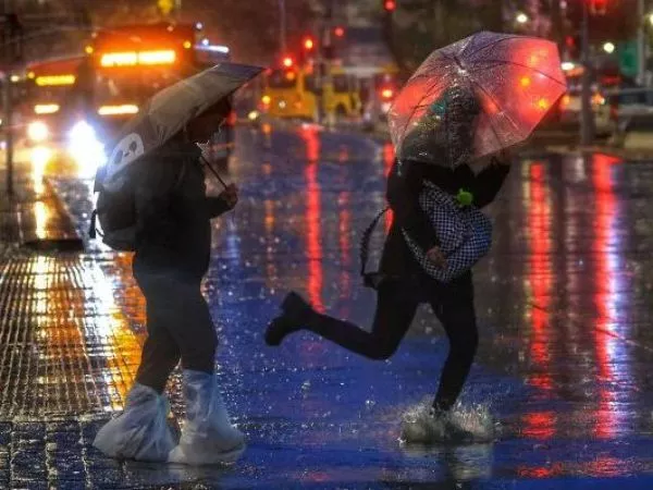 Lluvia en Santiago