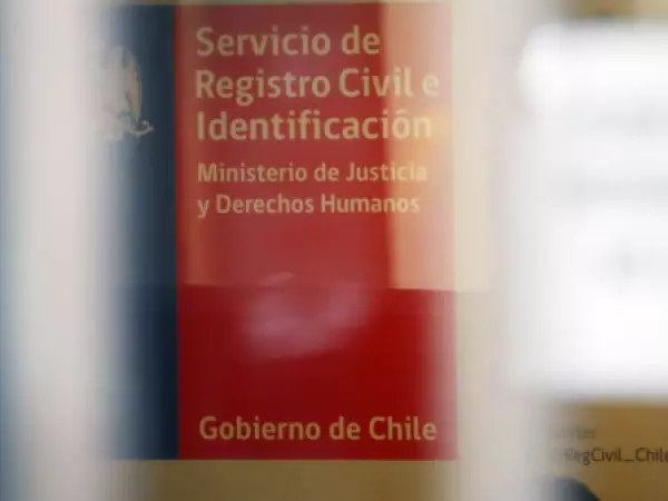 Registro Civil denuncia que falsos funcionarios pedían $350 mil por regularizar situación migratoria