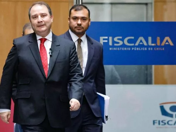 Director del Servicio Nacional de Migraciones, Frank Sauerbaum en la Fiscalía